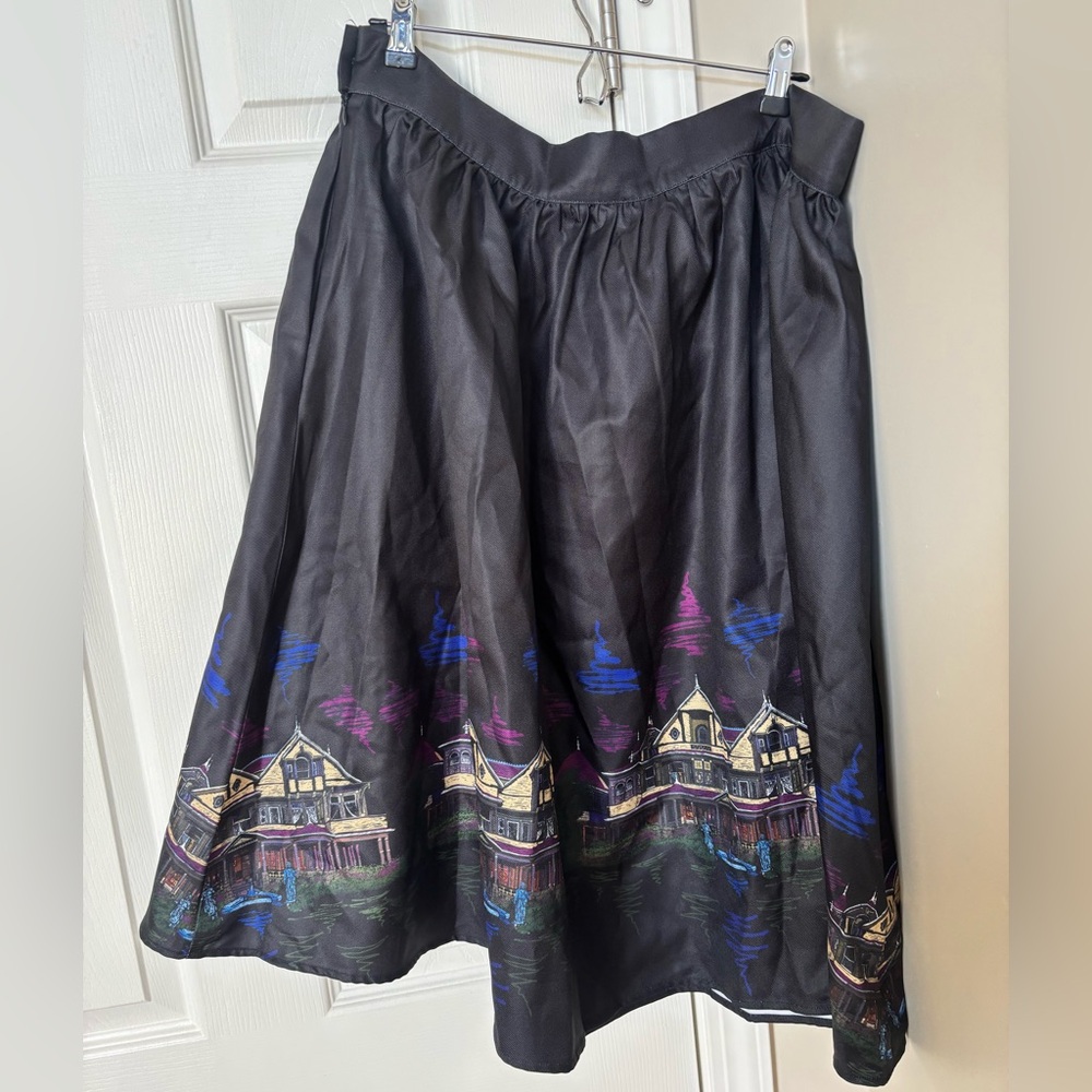 NWT WINCHESTER MYSTERY HOUSE® NOVELTY BLACK PRINT CIRCLE SKIRT - Picture 2 of 9